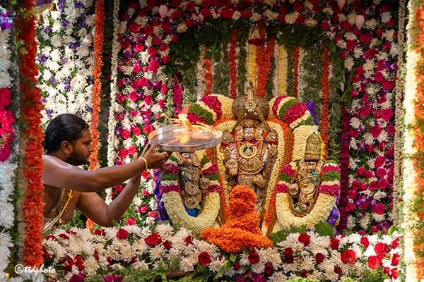 Tirumala: తిరుమలలో భక్తులరద్దీ..శ్రీవారి దర్శనానికి ఎంత సమయం పడుతుందంటే!