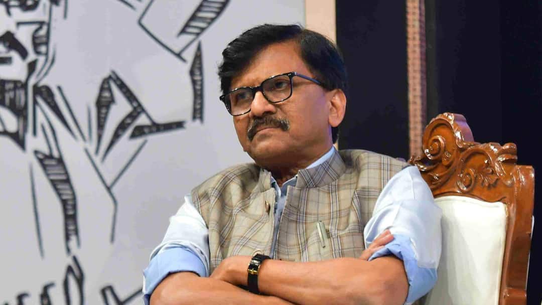 संजय राउत ने चुनाव आयोग के 'SIR' पर कहा, 'महाराष्ट्र में जो हुआ, वो बिहार में...' Sanjay Raut On Election Commission SIR, same thing is happening in Bihar as in Maharashtra संजय राउत ने चुनाव आयोग के 'SIR' पर कहा, 'महाराष्ट्र में जो हुआ, वो बिहार में...'