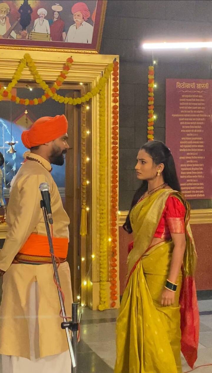 आनंदीला वाटतं हा हक्क अधोक्षजचा असावा, म्हणून ती तातडीने एक कमिटी मीटिंग बोलावते आणि अधोक्षजला वारस म्हणून घोषित करण्याची इच्छा व्यक्त करते. व्यंकू महाराज मात्र सांगतात की ही जबाबदारी पात्र व्यक्तीला द्यायला हवी.