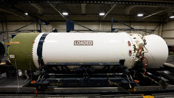 Minuteman III is America's oldest but highly effective ICBM. It has been in service in the US Army since the 1970s. Its range is 14,000 km+. This missile system is constantly being upgraded so that it can deal with the current hazards.