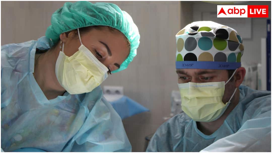 Booming Medical Workforce India on Track for 1.8 million Doctors by 2030 भारत में कितनी तेजी से बढ़ रही डॉक्टरों की संख्या, 2030 तक देश में कितने हो जाएंगे डॉक्टर?