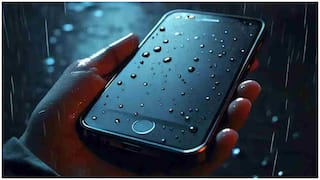 Mobile Safety Tips in Rain : వర్షంలో స్మార్ట్‌ఫోన్ తడవకుండా తీసుకోవాల్సిన జాగ్రత్తలు.. తడిస్తే ఫాలో అవ్వాల్సిన టిప్స్