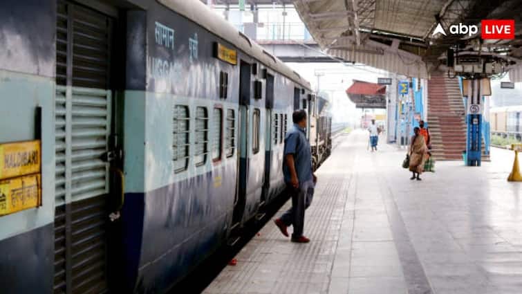 railway cancelled many trains of this route for the next few weeks check the list before travelling Train Cancelled List: अगले कुछ हफ्तों तक कैंसिल रहेंगी इश रूट की ट्रेनें, सफर पर जाने से पहले चेक कर लें लिस्ट
