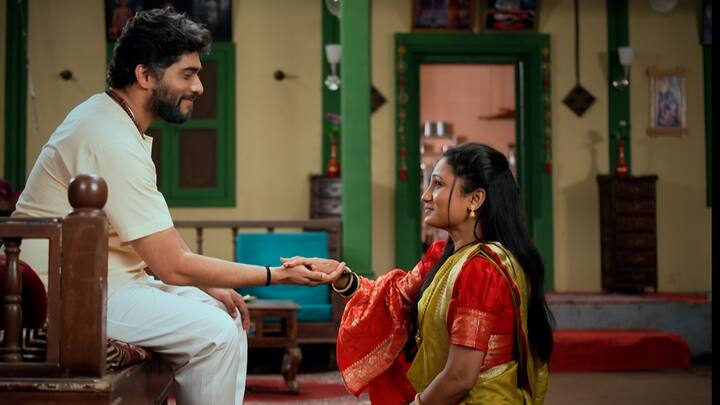 यावर अनंदी ठामपणे उत्तर देते जर अधोक्षज वारस न झाला, तर त्याचे परिणाम भोगावे लागतील. दरम्यान, वाड्यात सुरू असलेल्या या वादाची चर्चा संपूर्ण गावात जोरात सुरू असते. त्याच वेळी एक व्हिडीओ सोशल मीडियावर व्हायरल होतो, ज्यात अधोक्षजची वारस म्हणून निवड झाल्याची थट्टा केली जाते.