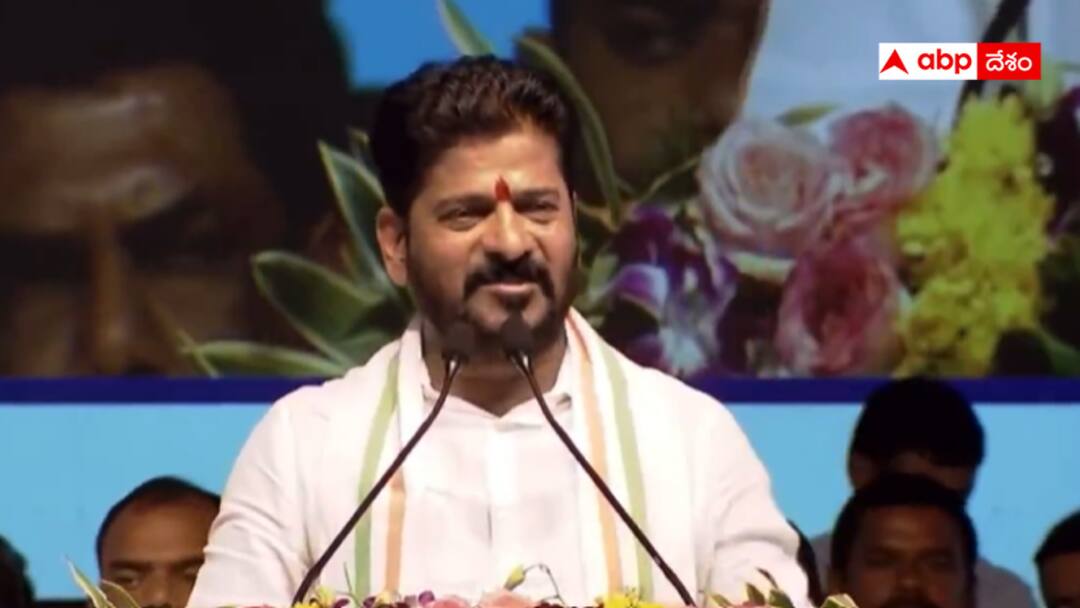 CM Revanth Reddy: తెలంగాణ ప్రాజెక్టుల పూర్తికి చంద్రబాబు సహకరించకపోతే పోరాటమే - పదేళ్లు పాలమూరు బిడ్డే సీఎం - రేవంత్ కీలక వ్యాఖ్యలు Revanth said that AP CM should cooperate in completing Telangana projects CM Revanth Reddy: తెలంగాణ ప్రాజెక్టుల పూర్తికి చంద్రబాబు సహకరించకపోతే పోరాటమే - పదేళ్లు పాలమూరు బిడ్డే సీఎం - రేవంత్ కీలక వ్యాఖ్యలు