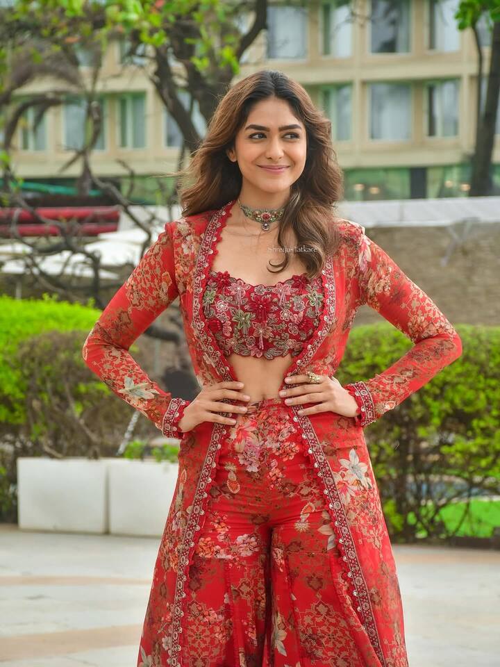 सुमंत यांचे यापूर्वी लग्न झाले होते, मात्र नंतर त्यांचा घटस्फोट झाला.