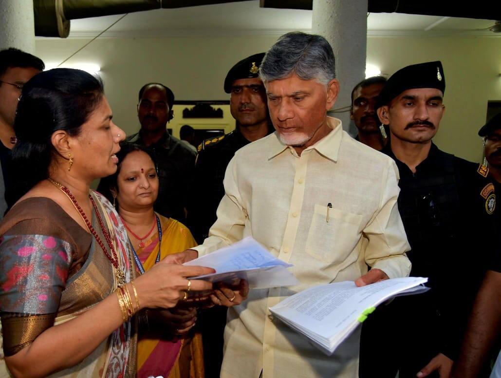 500 ఏళ్ల నాటి ఆలయం కోసం పోరాటం: గుప్త నిధుల వేటగాళ్ల బారిన పడిన శివాలయాన్ని కాపాడాలని  సీఎం చంద్రబాబుకు అభ్యర్ధన!