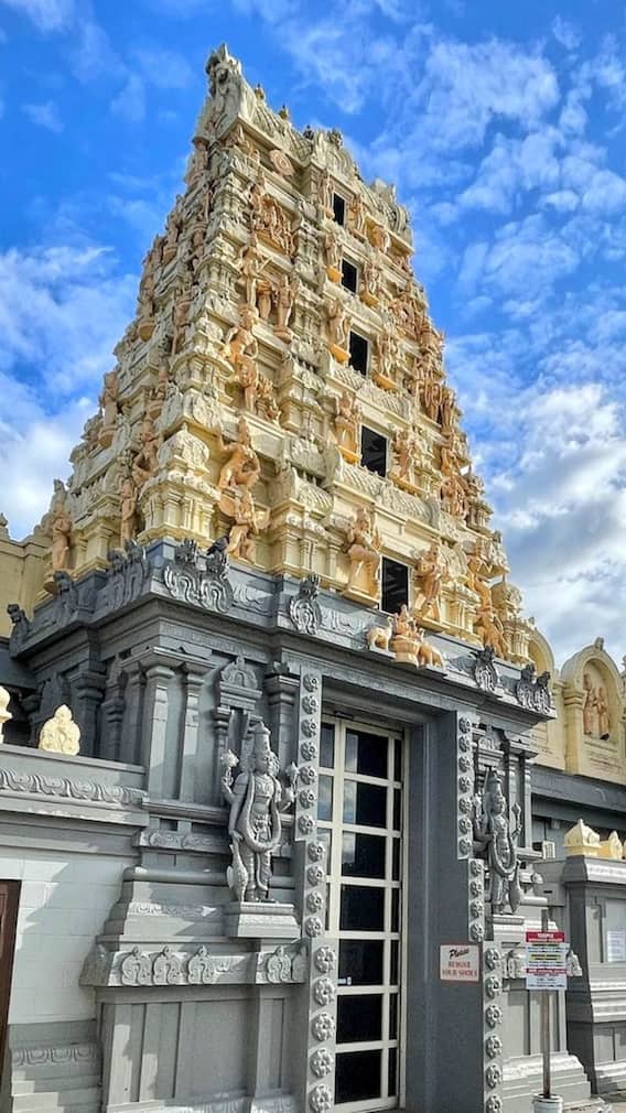 ஓம் நமச்சிவாய.. வெளிநாட்டில் எங்கெல்லாம் சிவன் கோயில் இருக்கிறது தெரியுமா?