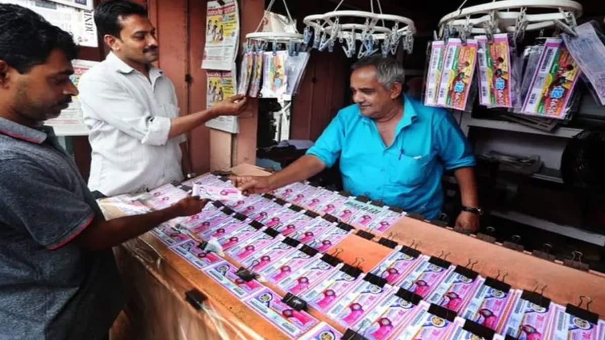 சுவர்ண கேரளா லாட்டரி: அதிர்ஷ்ட எண்கள் வெளியீடு! உங்கள் எண் இருக்கிறதா? உடனே பாருங்க!