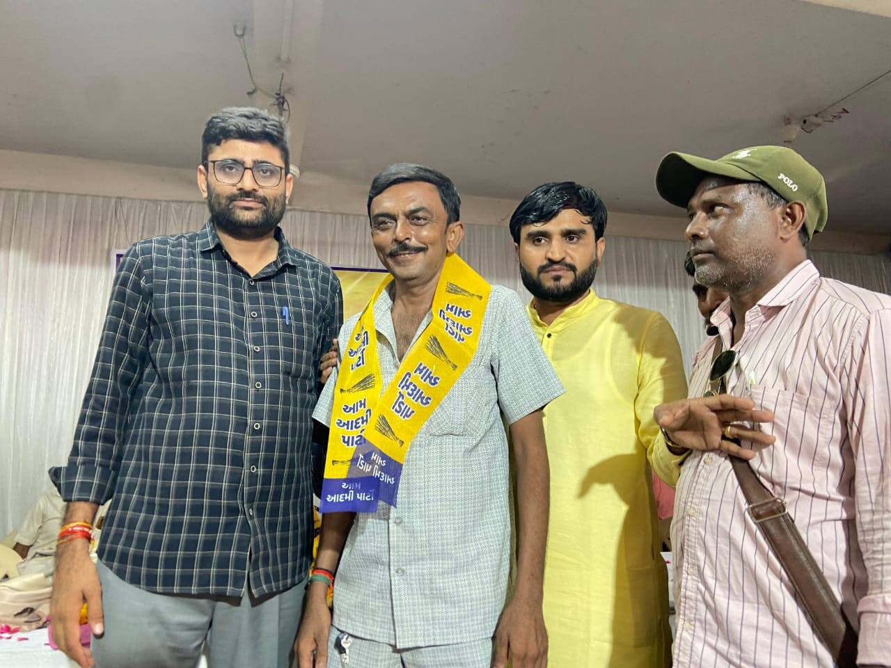 ગોપાલ ઇટાલિયા ધારાસભ્ય બનતા જ ભાજપ-કોંગ્રેસમાં વિકેટ પડવાની શરૂ! જૂનાગઢના કેશોદમાં અનેક નેતાઓ AAPમાં જોડાયા