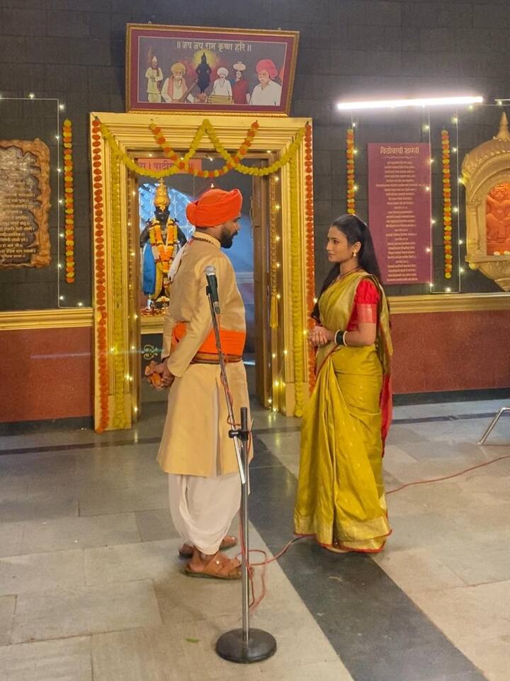 आनंदी तिला घरातच थांबवण्याचे अनेक प्रयत्न करते, पण इंद्रायणी अधोक्षजच्या मदतीने हुशारीने घराबाहेर पडते आणि यशस्वी बैठक घेते. पण आता येत्या भागांमध्ये इंदूसमोर पुंडलिक कुरकुंबे नावाचे नवे आव्हान उभे ठाकणार आहेत.