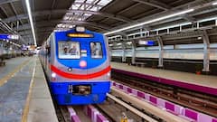 Metro Rail: মেট্রোর দরজা বন্ধের মুখে জোর করে আটকে ভিতরে ঢোকেন ? কত জরিমানা হতে পারে জানেন ?