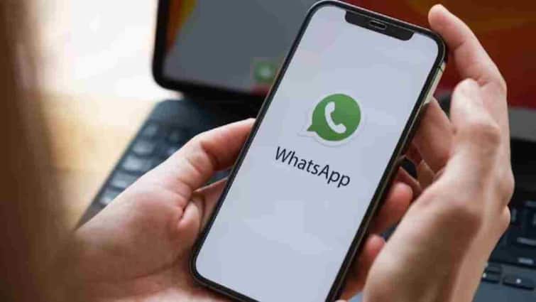 WhatsApp new beta update Ads will appear in status channels will be promoted know the full update WhatsApp के नए बीटा अपडेट में बड़ा बदलाव! स्टेटस में दिखेंगे Ads, चैनल होंगे प्रमोट, जानें पूरा अपडेट