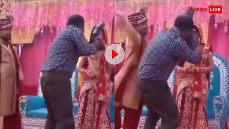 फोटोग्राफर ने छेड़ा दुल्हन का पोज, दूल्हे ने स्टेज पर ही कर दी धुलाई! वायरल वीडियो देख नहीं…