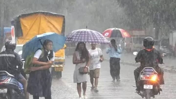 અમદાવાદ: હવામાન વિભાગ અનુસાર આગામી પાંચ દિવસ ગાજવીજ સાથે વરસાદની આગાહી કરવામાં આવી છે. 21 અને 22 જુલાઇએ ગાજવીજ સાથે મધ્યમ વરસાદની સંભાવના છે. એક સાથે ત્રણ વરસાદી સિસ્ટમ સક્રિય થતા રાજ્યના અનેક વિસ્તારમાં વરસાદની સંભાવના છે.