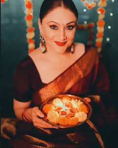 घर से भागी टीवी की ये पॉपुलर एक्ट्रेस, रचा ली आमिर खान के सौतेले भाई संग शादी, फिर जो हश्र हुआ जान कांप जाएंगे आप!