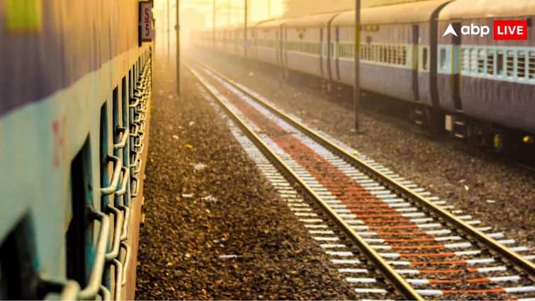 indian railway train cancelled list for the next few weeks check the full details List Of Cancelled Trains:ट्रेन से जाने यात्रा करने वालों के लिए जरूरी सूचना, अगले कुछ दिनों तक इस रूट की ट्रेनें रहेंगी कैंसिल