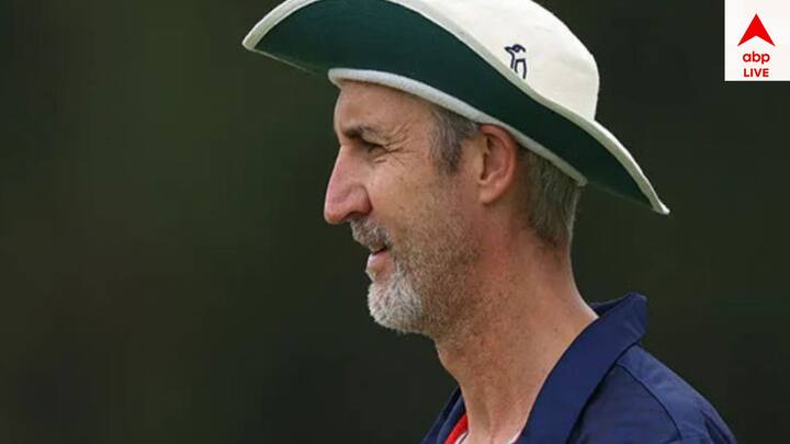 নাইটওয়াচম্য়ান হিসেবে ব্য়াটিং করতে নেমে বাংলাদেশের বিরুদ্ধে দ্বিশতরান হাঁকিয়েছিলেন গিলেসপি। ২০৬ রানের ইনিংস খেলেছিলেন প্রাক্তন অজি।