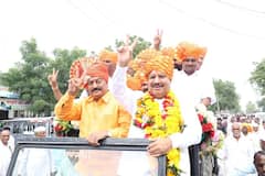 Soygaon APMC : सोयगाव बाजार समितीचं चेअरमनपद ठाकरेंच्या सेनेकडे, व्हाईस चेअरमन शिंदेंच्या शिवसेनेचा, अब्दुल सत्तार यांनी करुन दाखवलं