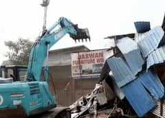 ਚੰਡੀਗੜ੍ਹ ਦੀ ਮਸ਼ਹੂਰ ਫਰਨੀਚਰ ਮਾਰਕੀਟ 'ਤੇ ਚੱਲਿਆ ਪ੍ਰਸ਼ਾਸਨ ਦਾ ਬੁਲਡੋਜ਼ਰ, 1000 ਜਵਾਨ ਕੀਤੇ ਤਾਇਨਾਤ, ਦੋਵੇਂ ਪਾਸਿਓਂ ਸੜਕ ਬੰਦ