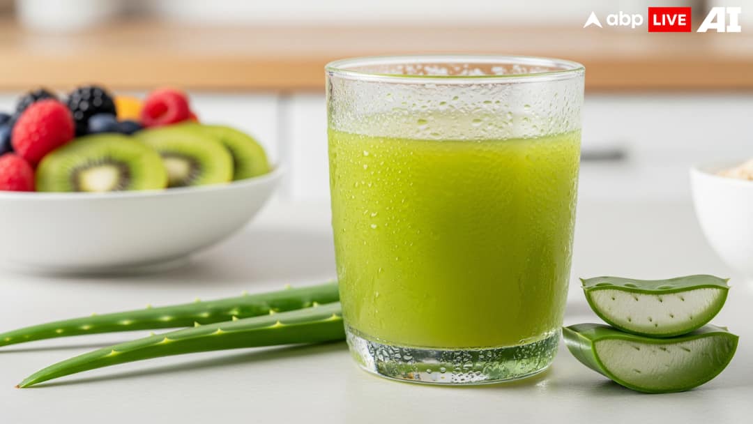 Why Aloe Vera Juice Might Be The Wellness Boost You’re Missing benefits-of-drinking-aloe-vera-juice-daily Why Aloe Vera Juice Might Be The Wellness Boost You’re Missing
