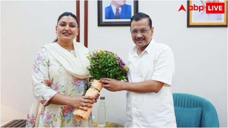 क्या इस्तीफा देकर वापस लेने पर बरकरार रहती है विधायक की सदस्यता, जानें क्या है नियम? Punjab Aam Aadmi Party mla Anmol Gagan Mann resignation withdrawn know rules in this situation क्या इस्तीफा देकर वापस लेने पर बरकरार रहती है विधायक की सदस्यता, जानें क्या है नियम?