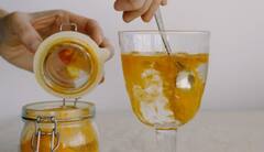 बदलते मौसम में बैठ गया है गला तो आजमाएं ये 5 नुस्खे, तुरंत मिलेगा आराम