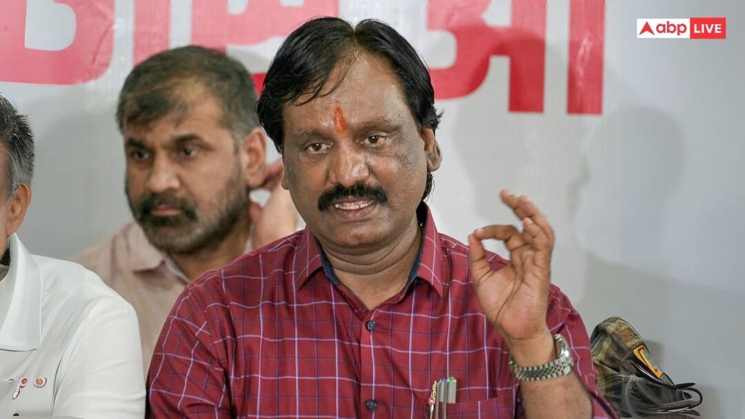 क्या फिर हाथ मिलाएंगे एकनाथ शिंदे और उद्धव ठाकरे? अंबादास दानवे ने शिवसेना को लेकर दिया बड़ा बयान Ambadas Danve said Eknath Shinde Uddhav Thackeray Shivs ena should come together क्या फिर हाथ मिलाएंगे एकनाथ शिंदे और उद्धव ठाकरे? अंबादास दानवे ने शिवसेना को लेकर दिया बड़ा बयान