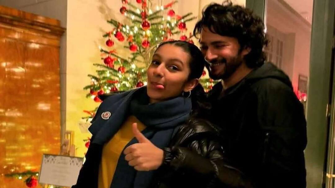 Mahesh babu namrata shirodkar couple cute birthday wishes to sitara Sitara Birthday: సితారకు మహేష్ బాబు, నమ్రత స్పెషల్ బర్త్ డే విషెష్ - క్యూట్ ఫోటోస్ చూశారా!