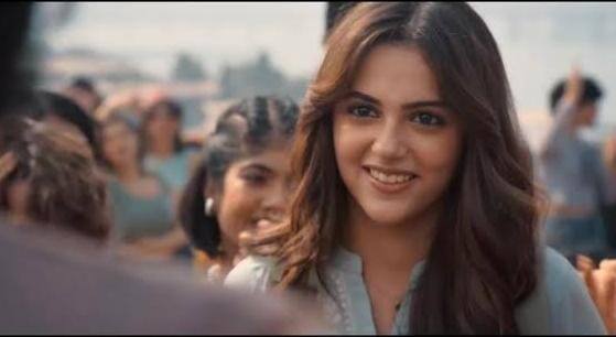 सैयारा में अपने जबरदस्त परफॉर्मेंस से अनीत पड्डा ने ऑडियंस के दिल में अपनी अमिट छाप छोड़ी है. बहुत ही कम उम्र में उन्होंने इतनी तगड़ी पॉपुलैरिटी गेन कर ली.