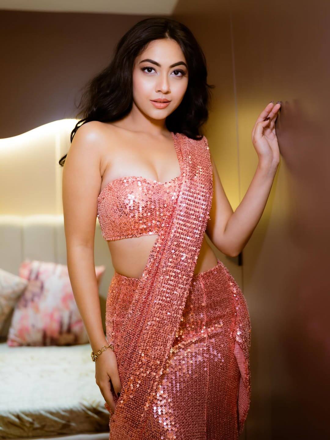 Reem Sheikh has returned to television after a long time. Reem earns 1 lakh from the show.