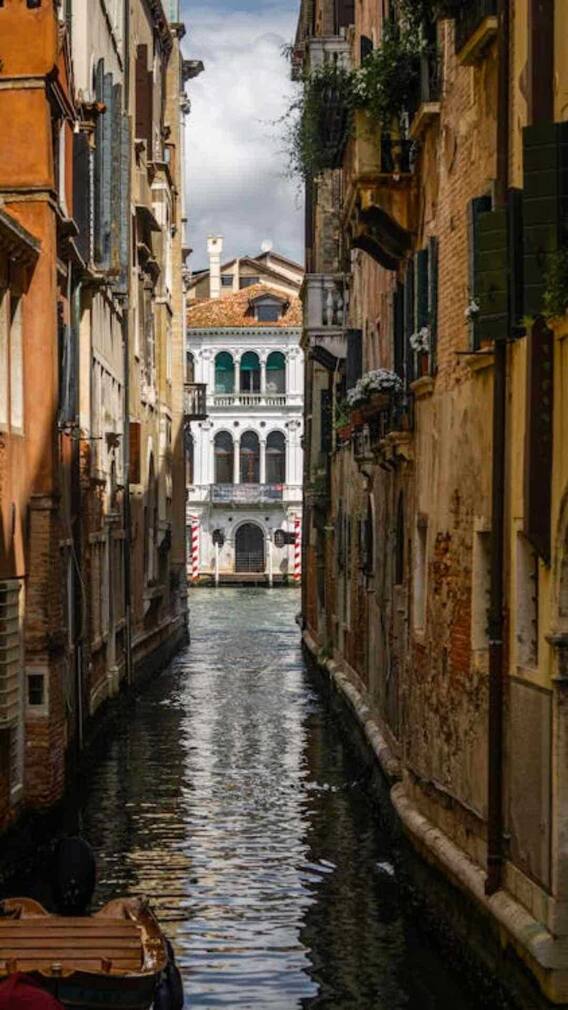 कभी भी डूब सकता है ये देश