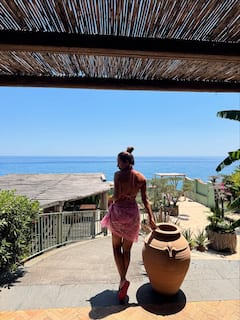 Sun, Style & Sass: Malaika Arora Slays In Pink Bikini In Italy; See PICS