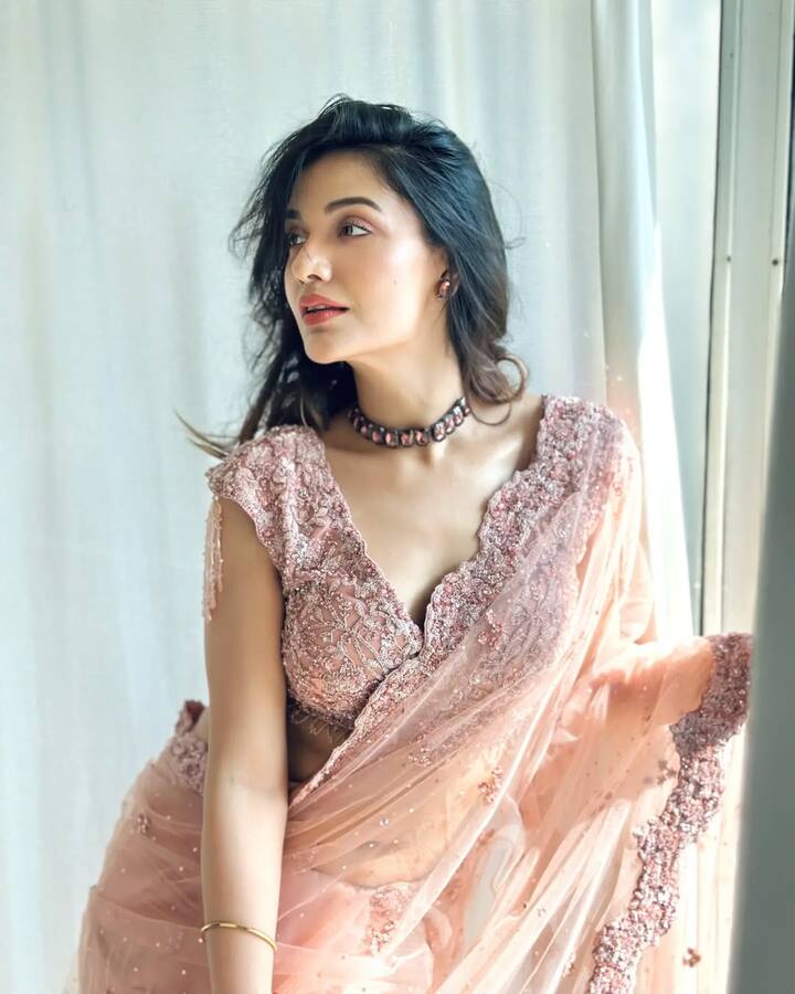 फिर एक दिन किसी ने आकर कहा—