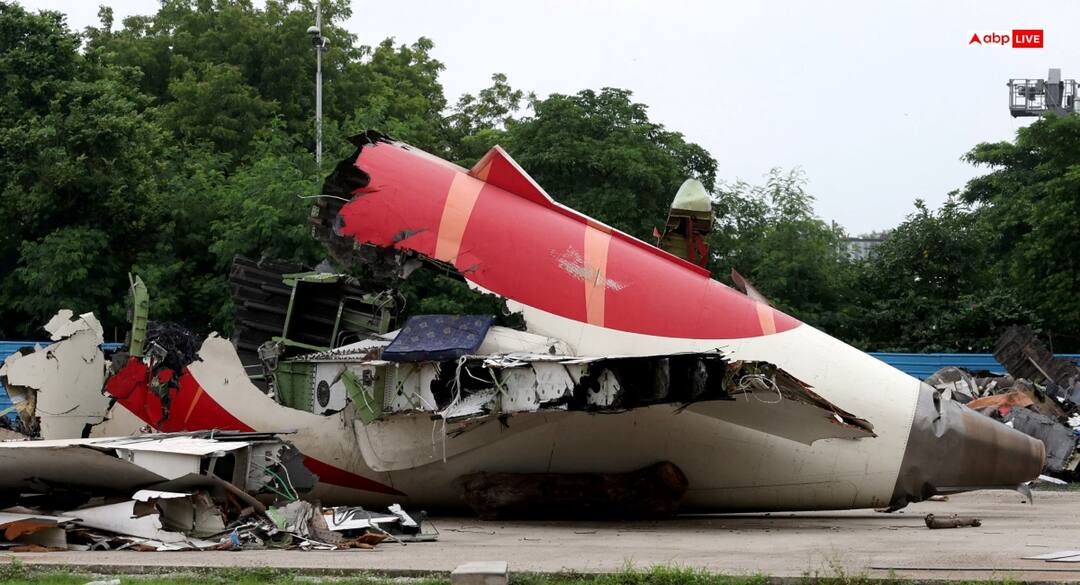 'एअर इंडिया को 6 महीने में भेजे 9 कारण बताओ नोटिस', राज्यसभा में बोले उड्डयन राज्यमंत्री Modi Government in rajya sabha issue 9 show cause notices to Air India for 5 safety violations in last 6 months 'एअर इंडिया को 6 महीने में भेजे 9 कारण बताओ नोटिस', राज्यसभा में बोले उड्डयन राज्यमंत्री