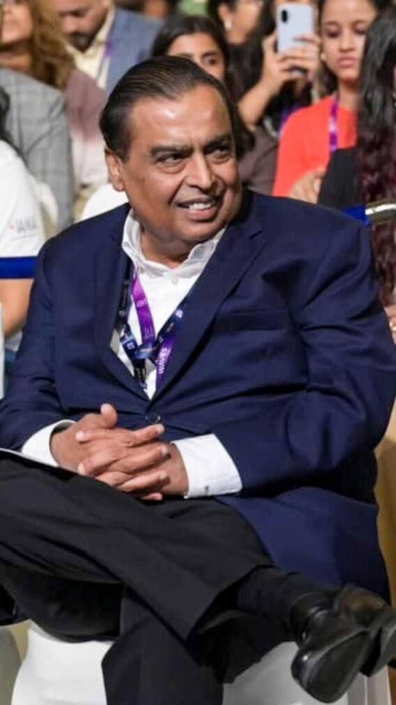 अंबानी के स्कूल में कितनी लगती है फीस