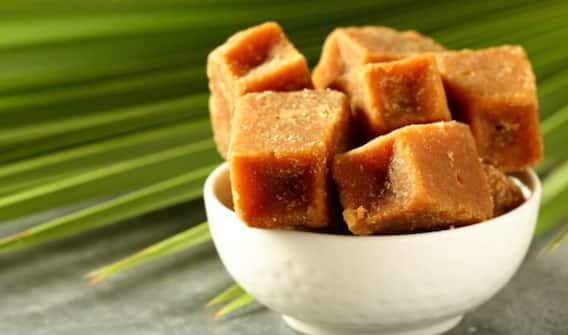 Jaggery Adulteration: ਕਿਤੇ ਤੁਸੀਂ ਵੀ ਤਾਂ ਨਹੀਂ ਖਾ ਰਹੇ ਨਕਲੀ ਗੁੜ? ਮਿੰਟਾਂ 'ਚ ਇੰਝ ਕਰੋ ਅਸਲੀ ਤੇ ਨਕਲੀ ਦੀ ਪਛਾਣ