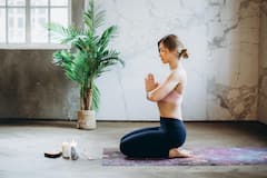 Yoga Tips: āϏā§āϏā§āĻĨ āĻĨāĻžāĻāϤ⧠āϰā§āĻ āϝā§āĻāĻžāϏāύ āĻāϰā§āύ, āϏāĻā§āĻā§ āĻ
āĻŦāĻļā§āϝāĻ āĻā§ā§āĻžāϞ āϰāĻžāĻā§āύ āĻāĻ āĻŦāĻŋāώā§āĻā§āϞāĻŋ, āύāĻžāĻšāϞā§āĻ āĻŦāĻŋāĻĒāĻĻ