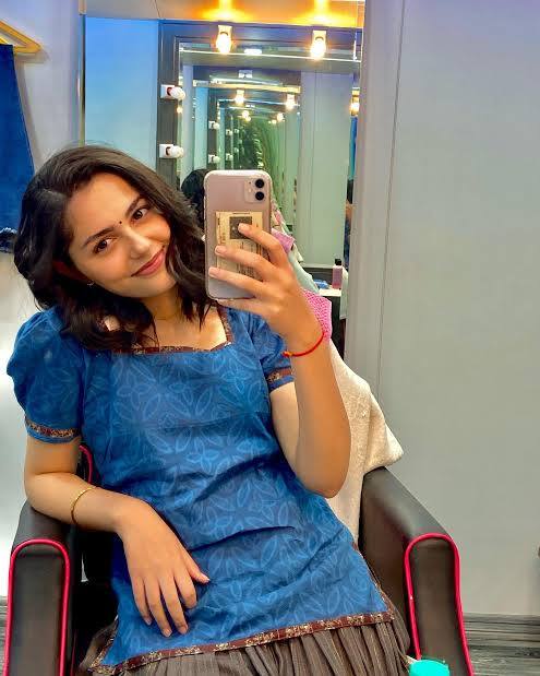 अनीत पड्डा 2022 में काजोल के साथ सलाम वेंकी में भी काम कर चुकी हैं. इस फिल्म में उन्हें नंदिनी के रोल में देखा गया.वेब सीरीज बिग गर्ल्स डोंट क्राय में भी उन्होंने रूही का जबरदस्त रोल प्ले किया. अब सैयारा के जरिए उन्हें वो पहचान मिली हैं जिसकी वो हकदार हैं.