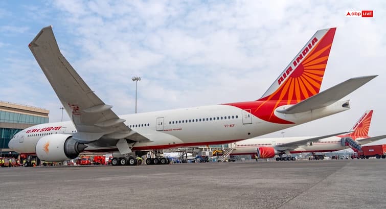 कोलकाता जा रही एअर इंडिया की फ्लाइट में आई तकनीकी खामी, रोकनी पड़ी उड़ान