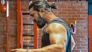 Ram Charan: రామ్ చరణ్‌ను ఇలా ఎప్పుడైనా చూశారా? - 'పెద్ది' కోసం ఊర మాస్ లుక్