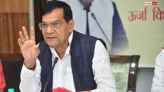 यूपी में ऊर्जा मंत्री के कार्यक्रम में ही बिजली गुल, 10 मिनट के पॉवर कट पर नप गए पांच अफसर