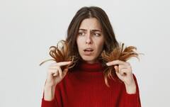 झड़ते बालों की दुश्मन हैं ये 6 आदतें, क्या आप भी कर रहे हैं ये गलतियां?