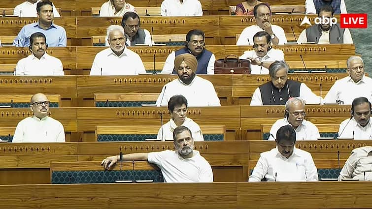 ‘मैं विपक्ष का नेता, फिर भी मुझे बोलने नहीं दिया जा रहा’, मानसून सत्र के पहले दिन बोले राहुल गा