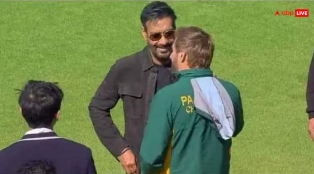 ਭਾਰਤ ਪਾਕਿਸਤਾਨ ਵਿਵਾਦ ਵਿਚਾਲੇ ਅਜੇ ਦੇਵਗਨ ਨੇ ਸ਼ਾਹਿਦ ਅਫਰੀਦੀ ਨਾਲ ਕੀਤੀ ਮੁਲਾਕਾਤ ! ਜੰਗਲ ਦੀ ਅੱਗ ਵਾਂਗ ਫੈਲ ਰਹੀ ਦੋਵਾਂ ਦੀ ਤਸਵੀਰ Ajay devgn meets shahid afridi truth behind the viral image revealed ਭਾਰਤ ਪਾਕਿਸਤਾਨ ਵਿਵਾਦ ਵਿਚਾਲੇ ਅਜੇ ਦੇਵਗਨ ਨੇ ਸ਼ਾਹਿਦ ਅਫਰੀਦੀ ਨਾਲ ਕੀਤੀ ਮੁਲਾਕਾਤ ! ਜੰਗਲ ਦੀ ਅੱਗ ਵਾਂਗ ਫੈਲ ਰਹੀ ਦੋਵਾਂ ਦੀ ਤਸਵੀਰ