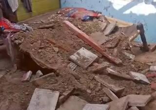 ਭਾਰੀ ਮੀਂਹ ਦਾ ਕਹਿਰ, ਗਰੀਬ ਔਰਤ ਦੇ ਘਰ ਦੀ ਡਿੱਗੀ ਛੱਤ, ਮਸਾਂ ਬਚਾਈ ਜਾਨ