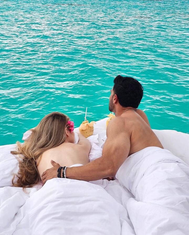 व्हॅलेंटाईन डेच्या दिवशी साहिल खानने त्यांच्या प्रेयसी मिलिना अलेक्झेंड्राशी दुसरं लग्न केलं होतं.