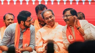 उद्धव ठाकरे की सरकार गिरने को लेकर अब शिवसेना यूबीटी का बड़ा दावा, 'कुछ विधायक को छिपे हुए कैमरों से...'
