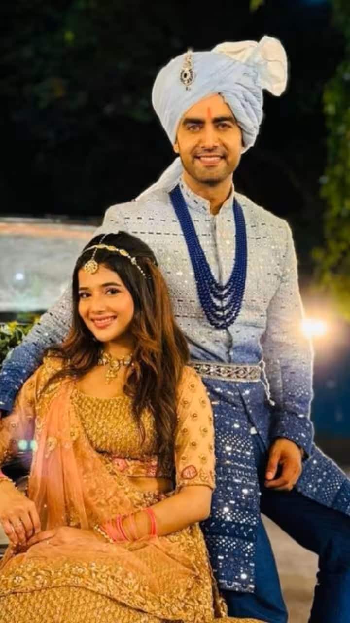 समृद्धि शुक्ला एक एक्ट्रेस होने के साथ-साथ वॉइस ओवर आर्टिस्ट भी हैं. टाइम्स ऑफ इंडिया के अनुसार एक्ट्रेस की नेटवर्थ 1 करोड़ से 1.5 करोड़ रुपए के बीच है.
