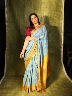 Sonali Kulkarni : गुलाबी स्वप्नातली ती.. पाहा सोनालीचा एलिगंट अंदाज!
